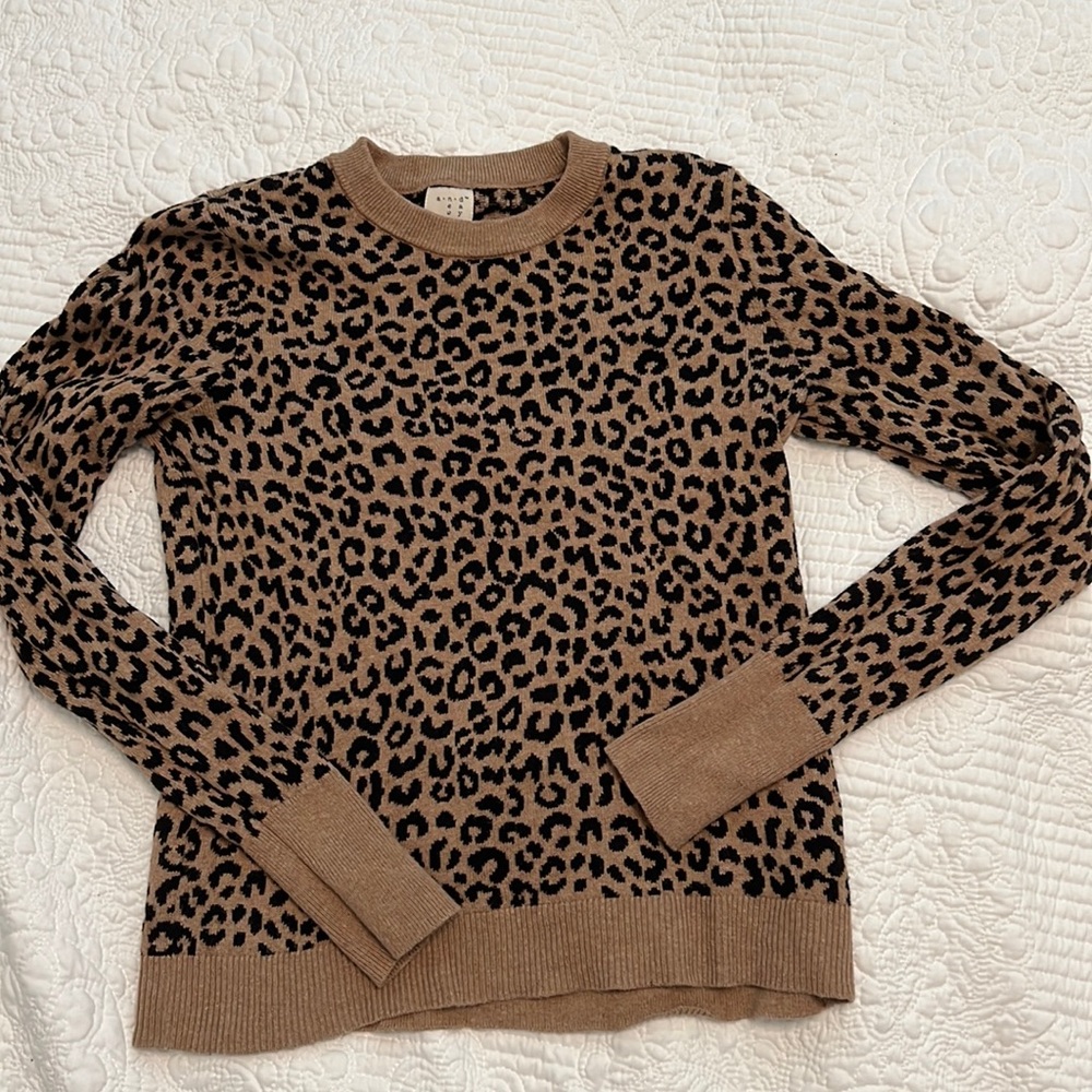 A New Day animal print sweater size XS